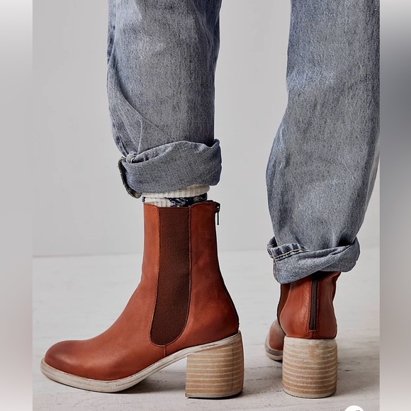 Free People - Essential Chelsea Boot - size 38 - Picture 1 of 8